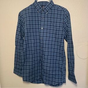Uniqlo Blue Plaid Button Down Flannel Size S